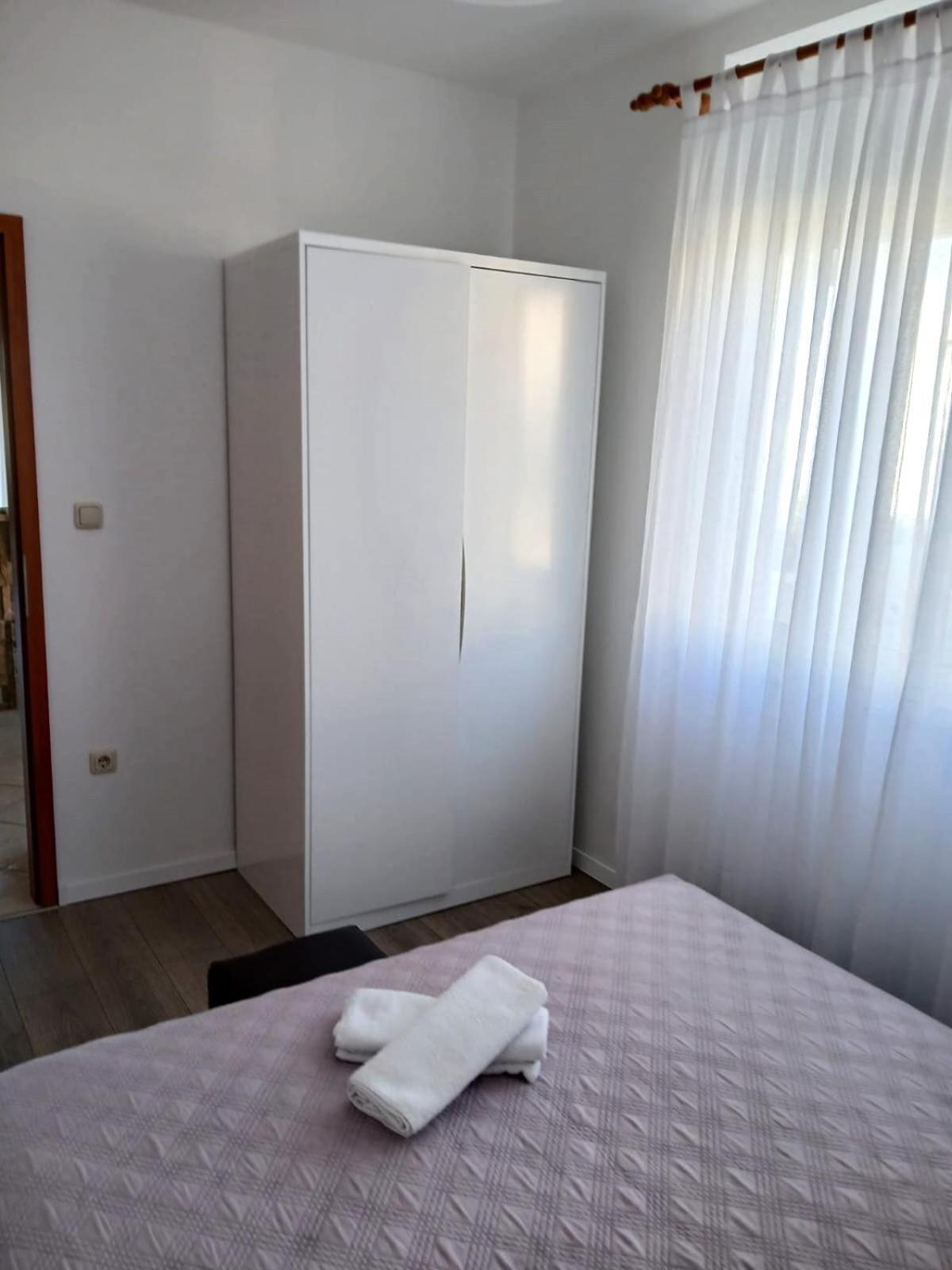 Apartments Marina 特罗吉尔 外观 照片