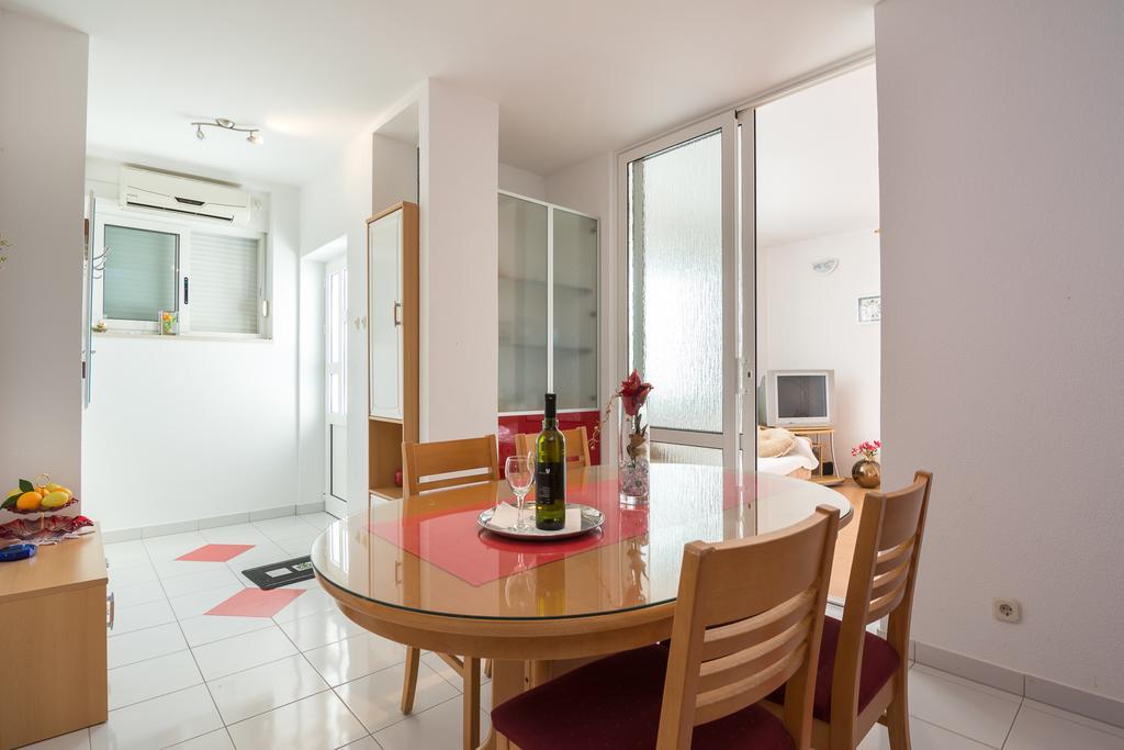 Apartments Marina 特罗吉尔 外观 照片