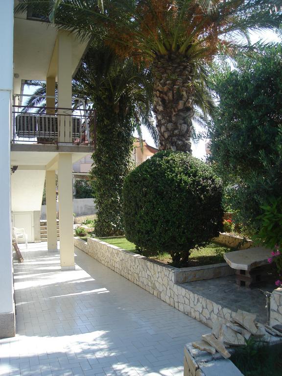 Apartments Marina 特罗吉尔 外观 照片