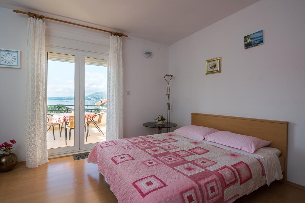 Apartments Marina 特罗吉尔 外观 照片