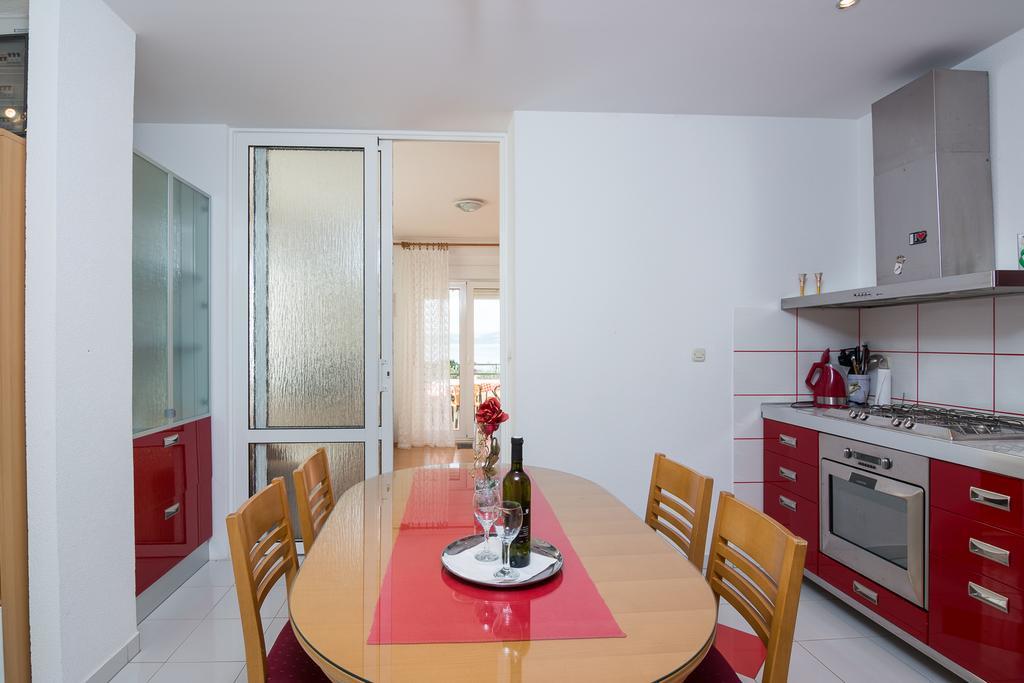 Apartments Marina 特罗吉尔 外观 照片